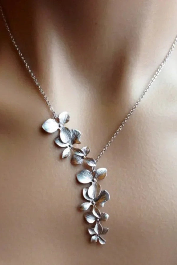 Collana floreale antica