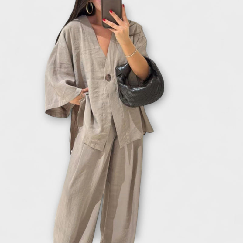 Jacqueline - Completo Casual con Top a Scollatura a V e Pantaloni