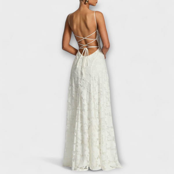 Kairi - Elegante vestito maxi in pizzo floreale bianco con spalline sottili