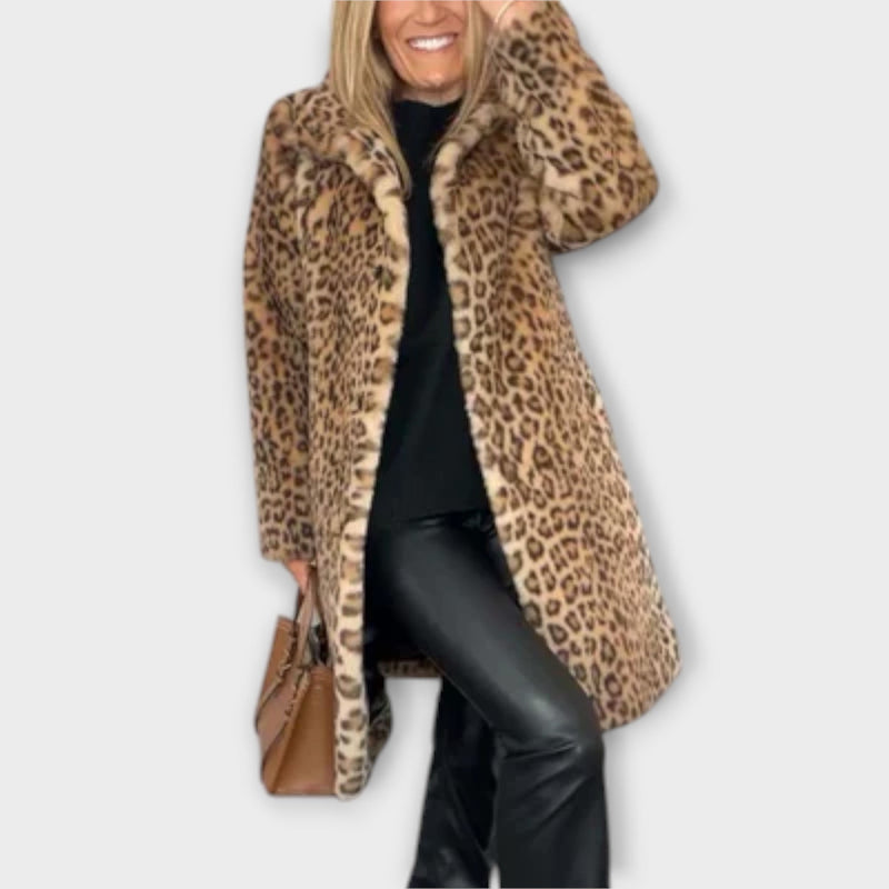 Amara - Il cappotto leopardato