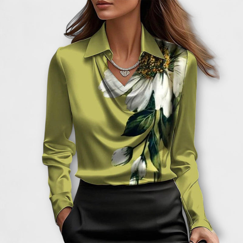 Blusa brillante con colletto arricciato