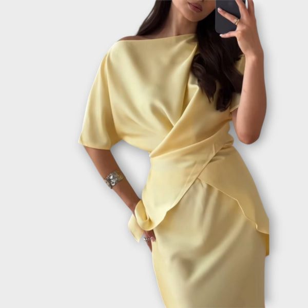 Finja - Top Off-Shoulder con Nodo Frontale e Gonna Coordinata