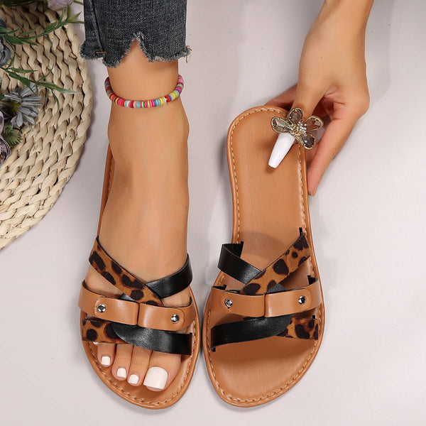 Sandali Leopardo con Cinghie Incrociate