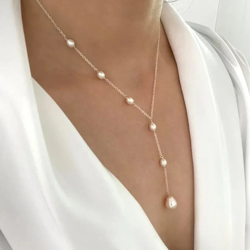 Collana vintage di perle con pendente