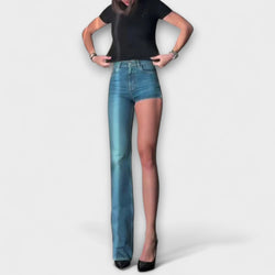 Astra - Pantaloni corti in denim asimmetrici e alla moda con una spallina