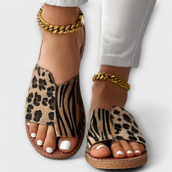 Eleganti pantofole bicolor con stampa leopardata