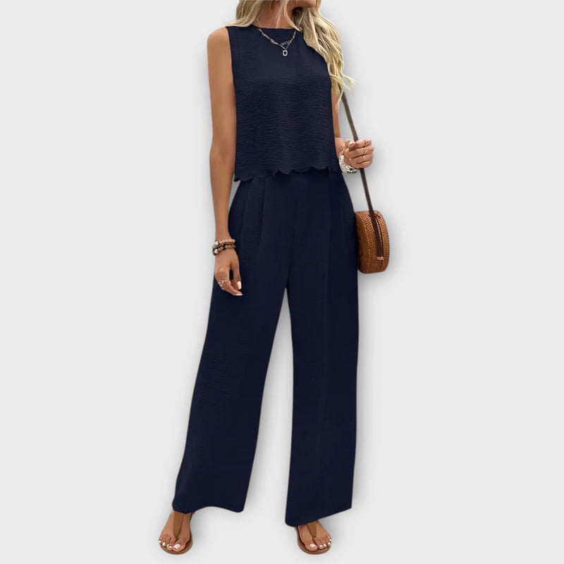 Valeria - Gilet con bordo di petali e pantaloni lunghi