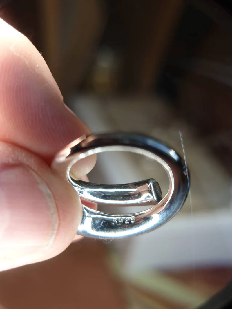 Anello regolabile elegante