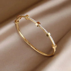 Elegante bracciale dal design pulito