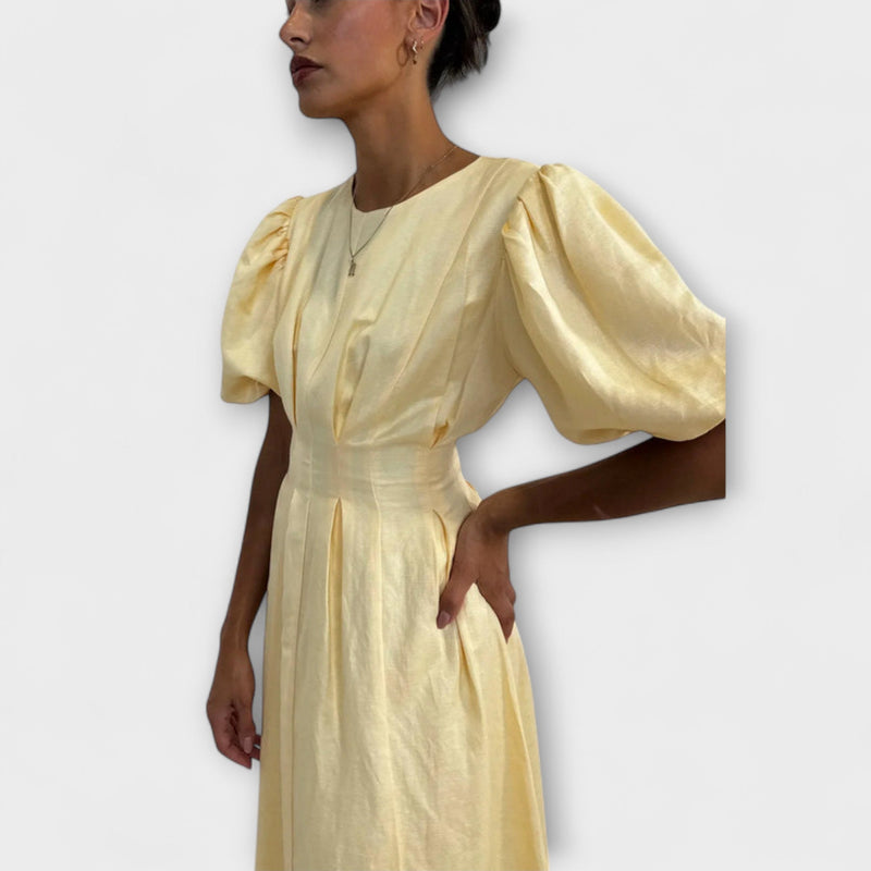 Josephine - Vestito maxi giallo burro con design arioso
