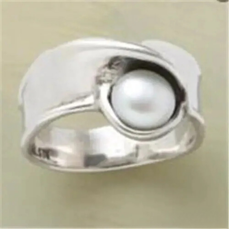 Anello di perle retrò