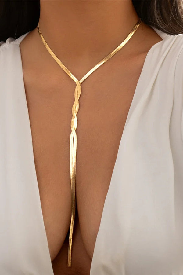 Collana lunga elegante con design di serpente regolabile