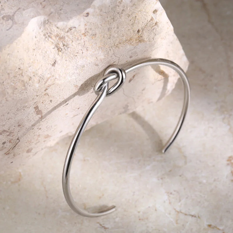 Bracciale regolabile con nodo vintage