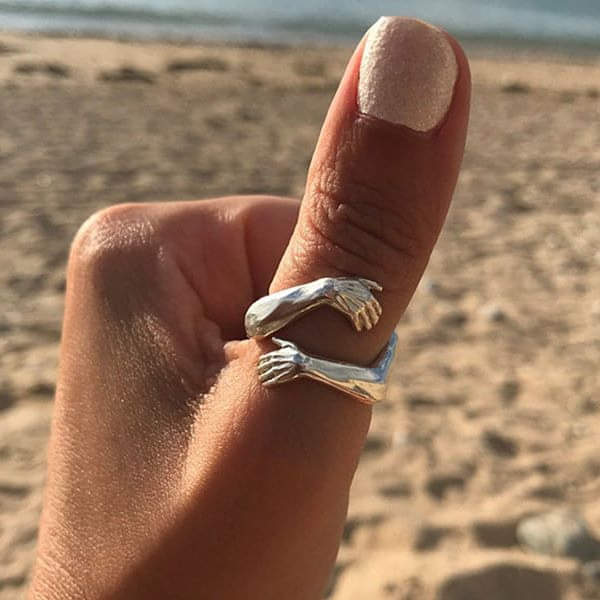 Anello Embrace