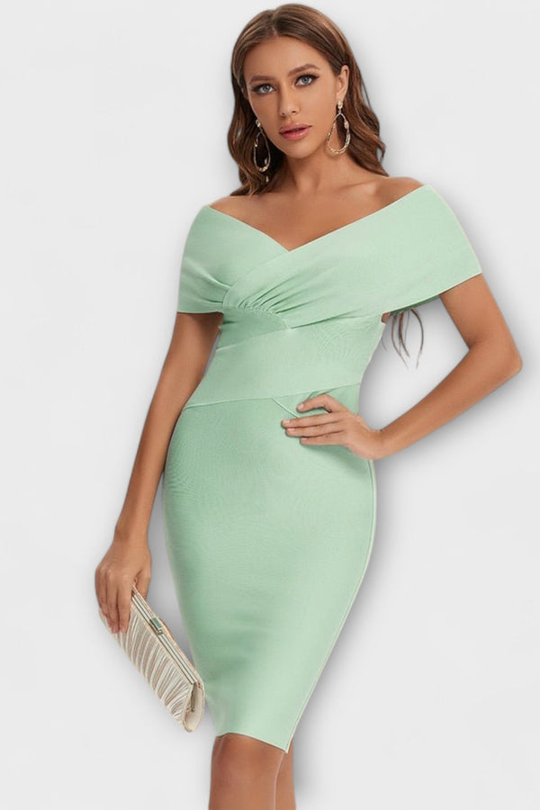 Elegante vestito con scollo a V