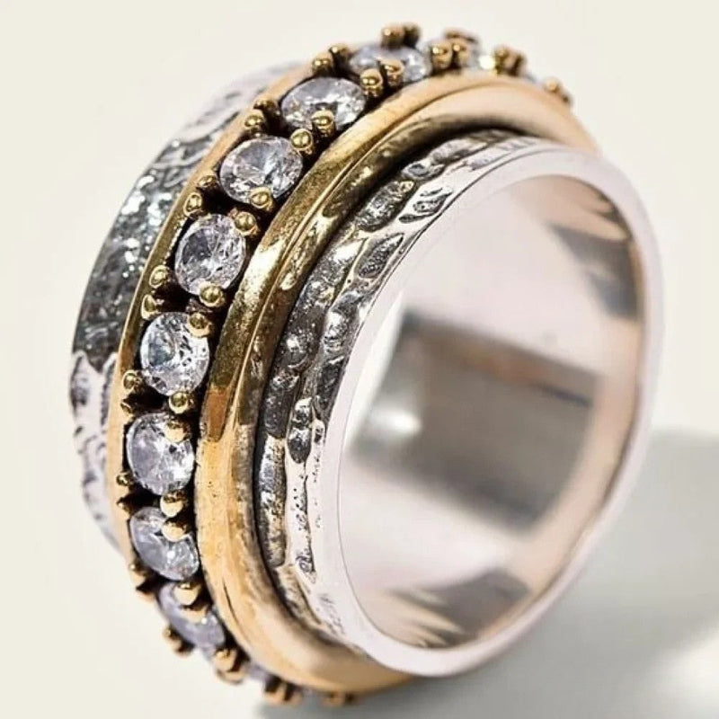 Anello Retro con Pietre Incastonate
